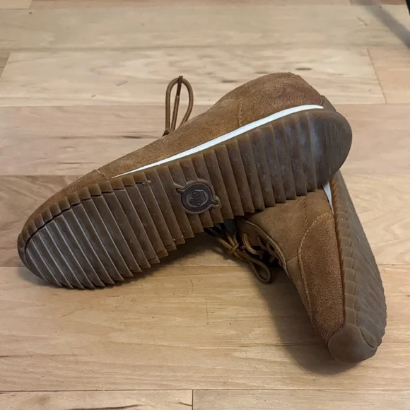 Born women’s Tan Suede Sneakers - Picture 3 of 3